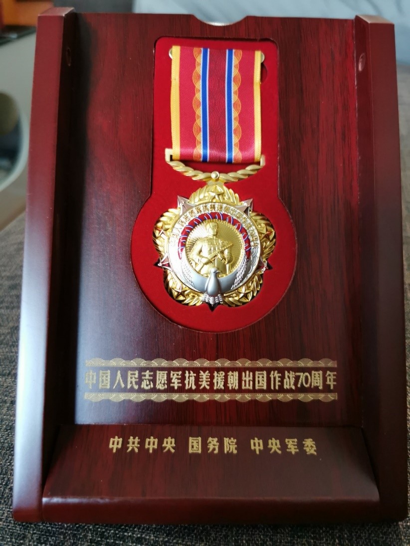 黄色仓库