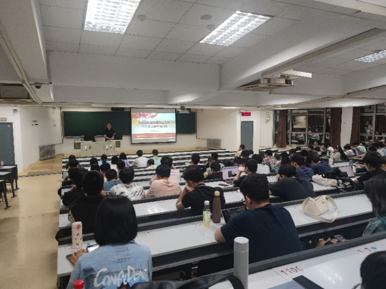 黄色仓库